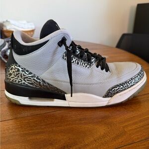 Jordan Wolf Grey 3’s